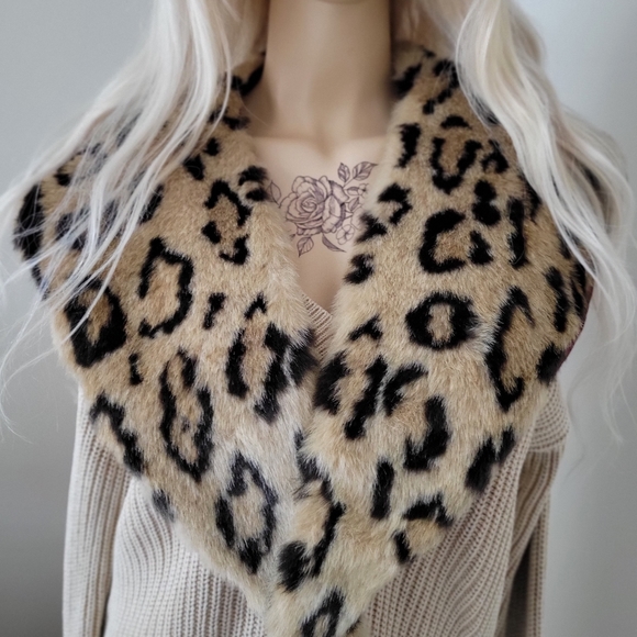 Vintage leopard print animal print stole collar faux fur. - Picture 9 of 16